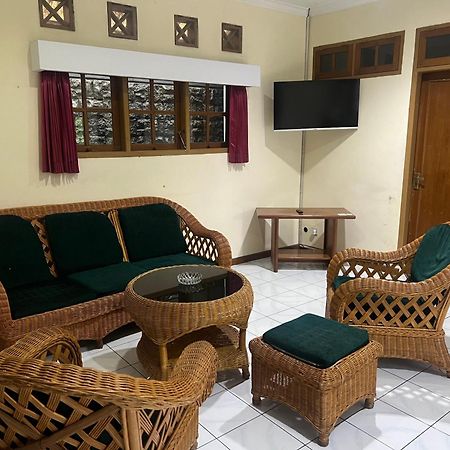 סיאטר Hotel Puspa Sari מראה חיצוני תמונה