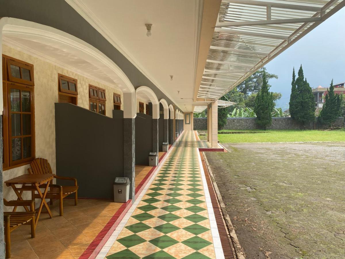 סיאטר Hotel Puspa Sari מראה חיצוני תמונה
