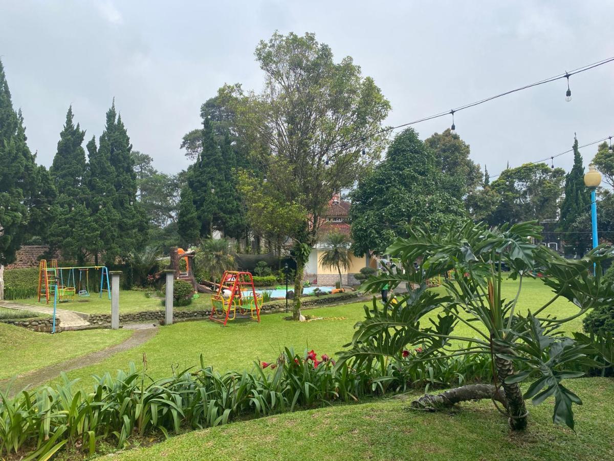 סיאטר Hotel Puspa Sari מראה חיצוני תמונה